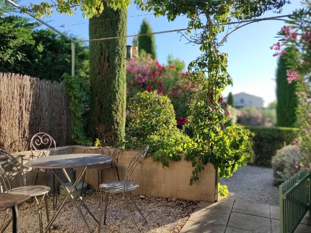 Un Gite En Provence - Les Jardins De Fontanille Saint-Rémy-de-Provence Exterior foto